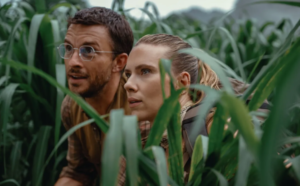 “Jurassic World Rebirth: Scarlett Johansson and Jonathan Bailey Breathe New Life into the Dinosaur Saga”